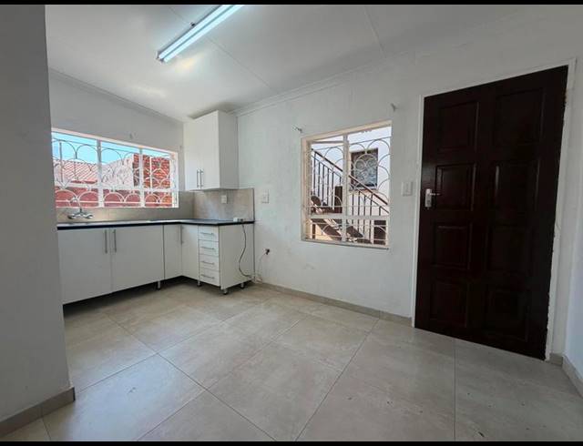 1 BEDROOM PROPERTY TO RENT IN LAUDIUM
